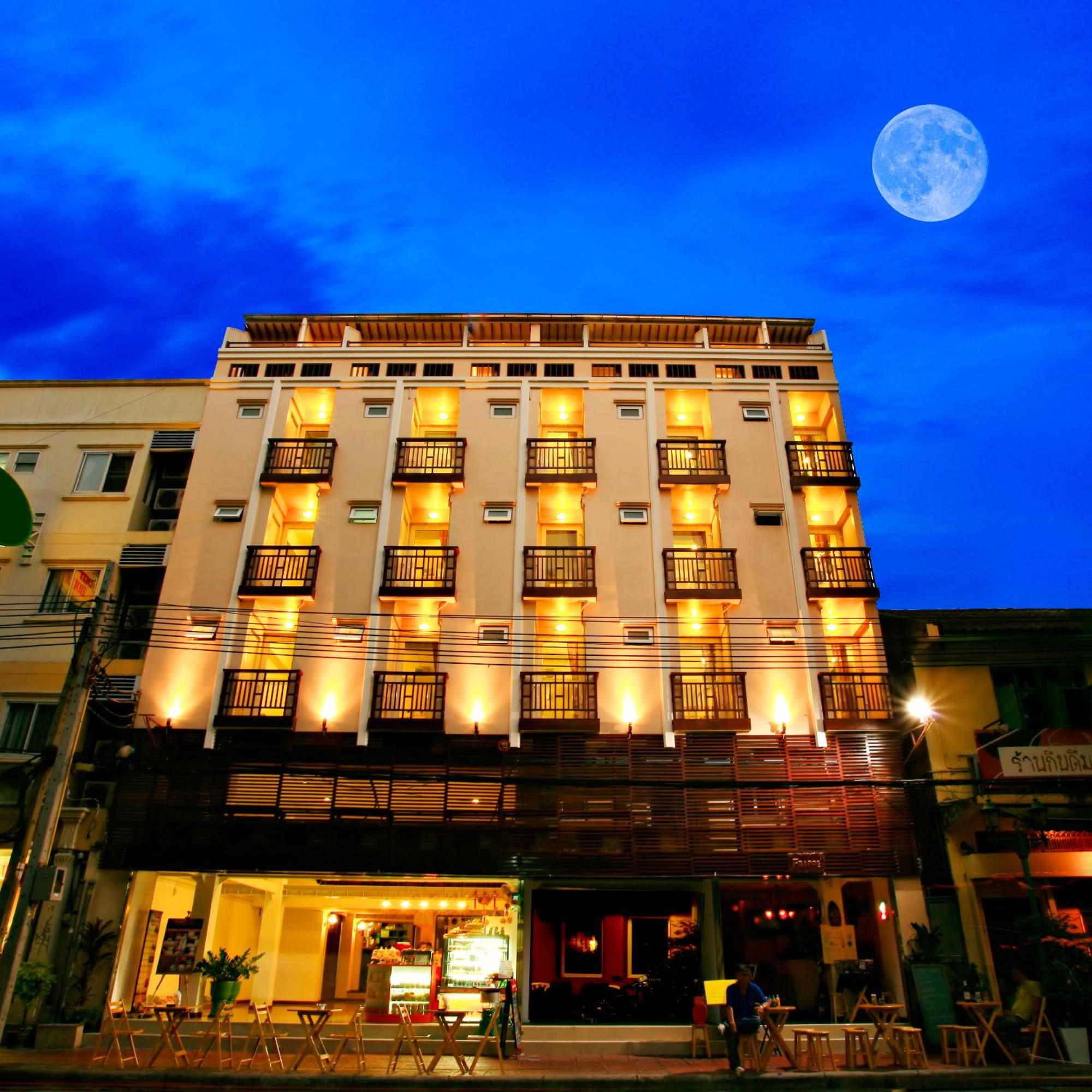 Happio Near Chabad House Hotel Bangkok Ngoại thất bức ảnh