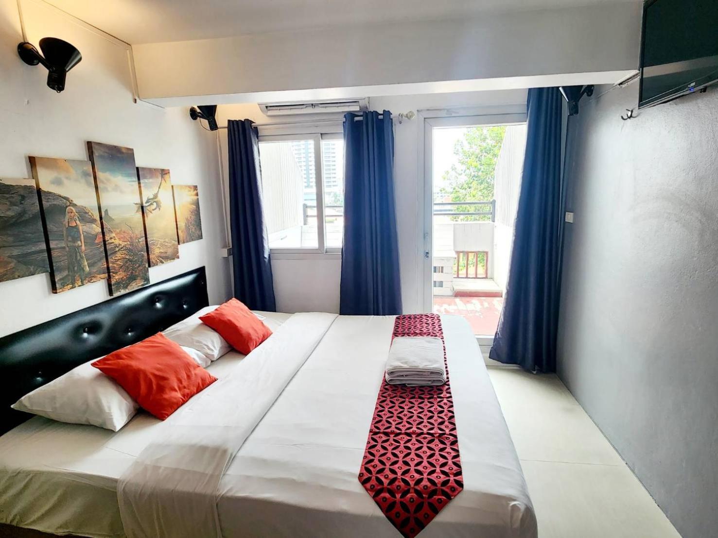 Happio Near Chabad House Hotel Bangkok Ngoại thất bức ảnh