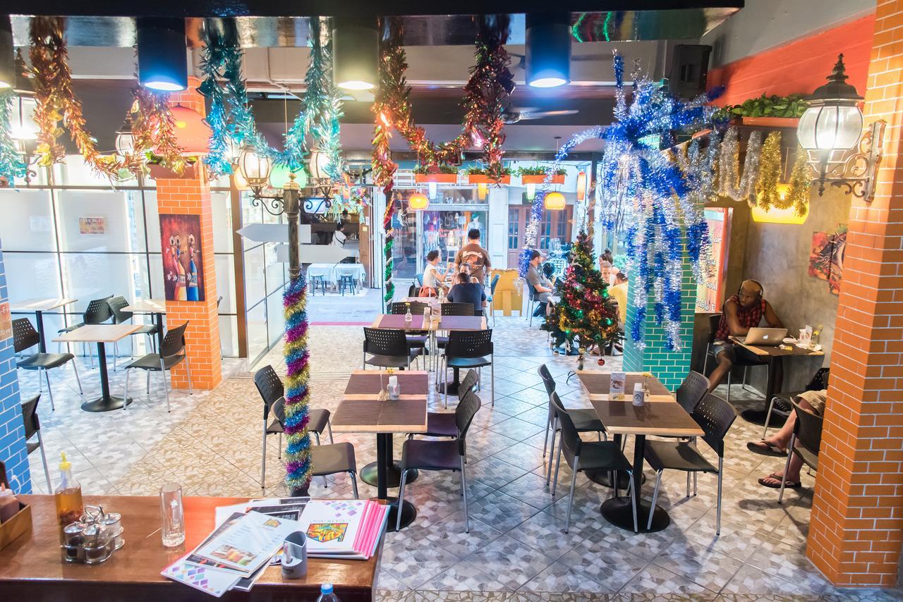 Happio Near Chabad House Hotel Bangkok Ngoại thất bức ảnh